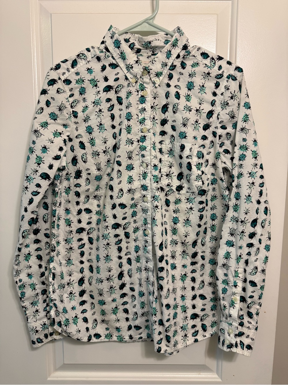GAP ‘Shrunken Boyfriend’ White Shirt with Teal & Black Ladybug Print